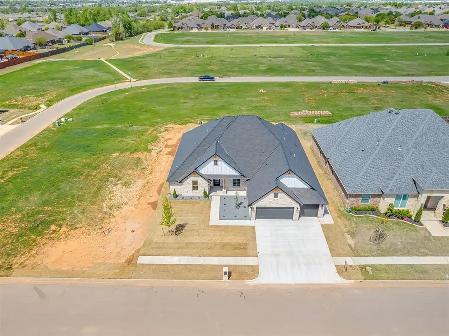 9333 SW 33rd Place, Oklahoma City, OK 73179 - #3