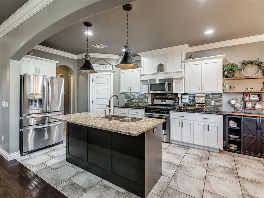 1404 Katelyn Court, Yukon, OK 73099 - #3