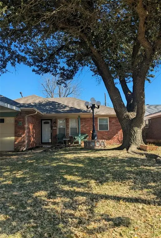 7112 S Winston Way, Oklahoma City, OK 73139 - #1