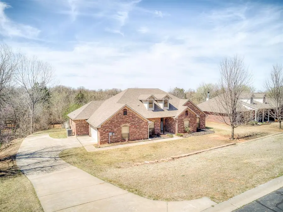 8621 Blue Heron Cove, Edmond, OK 73034 - #2