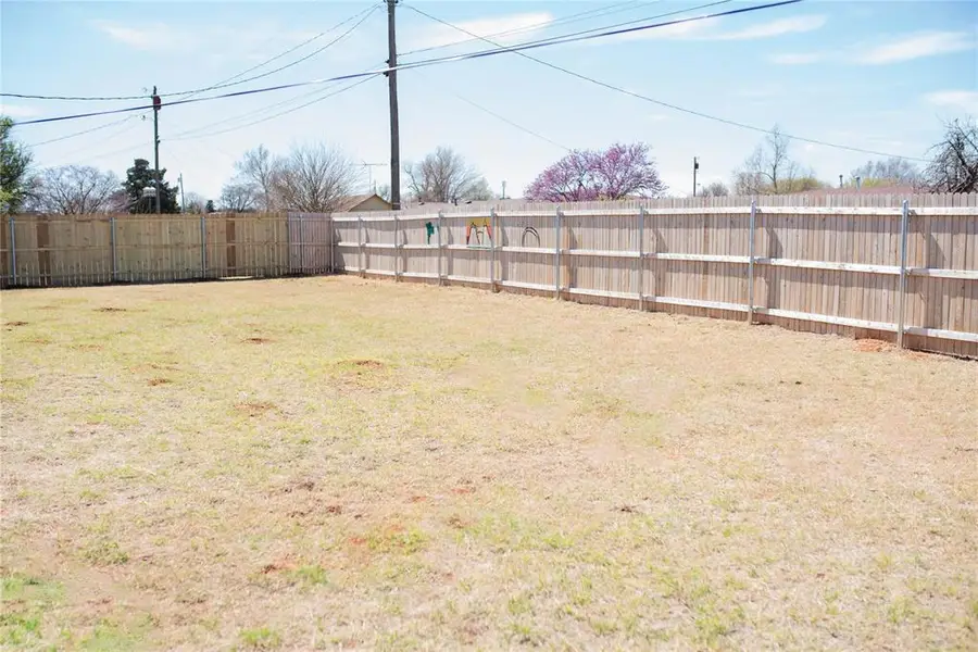 305 Seminole Trail, Burns Flat, OK 73624 - #3