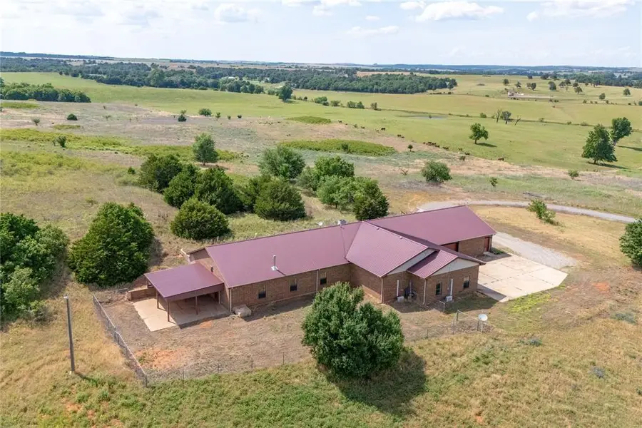 12168 N Us 281 Highway, Lookeba, OK 73053 - #3