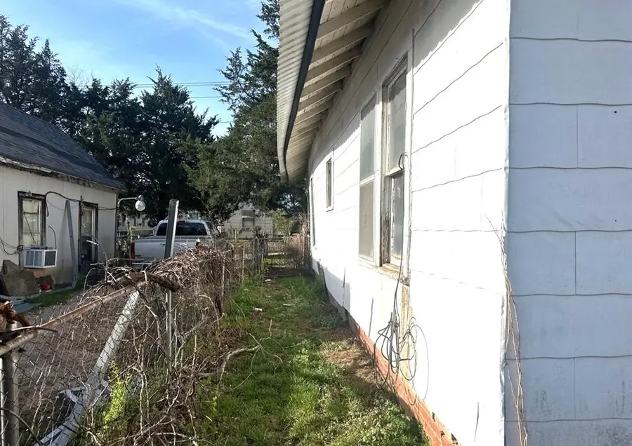 19 NE 7th Avenue, Ardmore, OK 73401 - #3