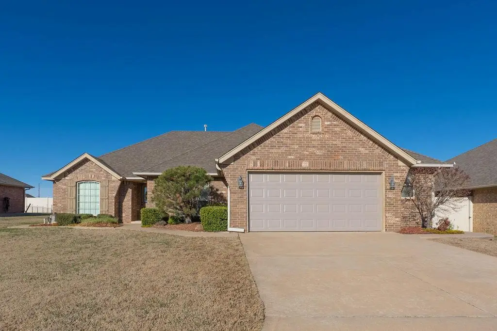 2008 Lantana Circle, Shawnee, OK 74804 - #1