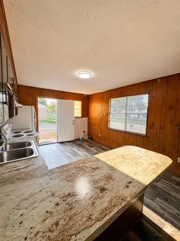 310 E Mockingbird Lane, Valliant, OK 74764 - #3