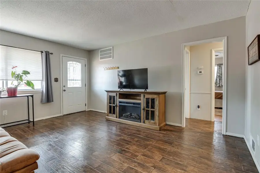 4832 Park Vista Drive, Del City, OK 73115 - #3