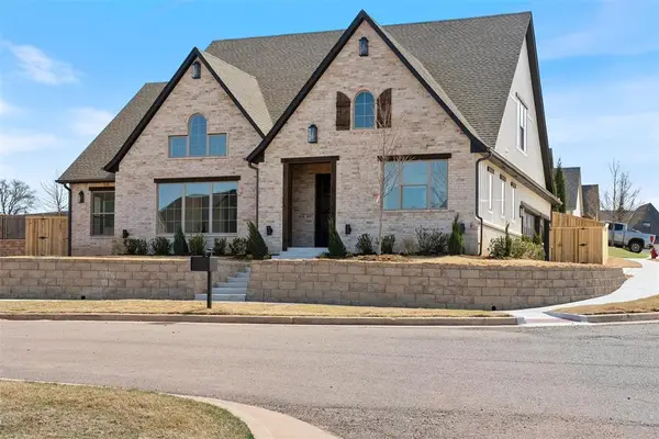 2424 Amante Court, Edmond, OK 73034