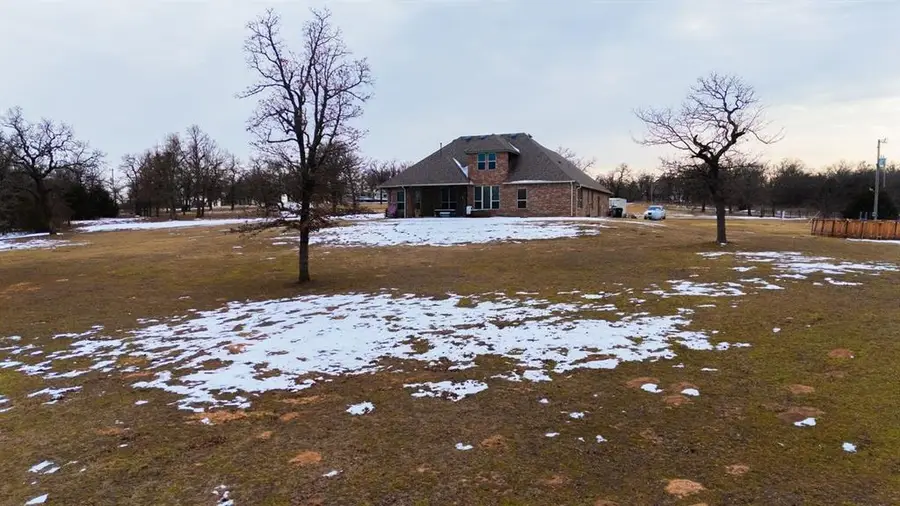 329678 E 1000 Road, Harrah, OK 73045 - #2