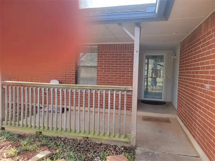 2112 NE 24th Street, Moore, OK 73160 - #2