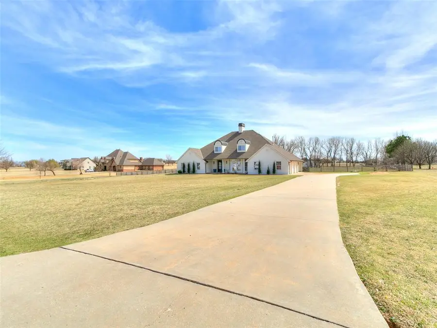 12724 N Torre Pines Lane, Yukon, OK 73099 - #2