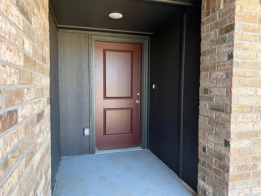 917 Hazy Brook Circle, Chickasha, OK 73018 - #2