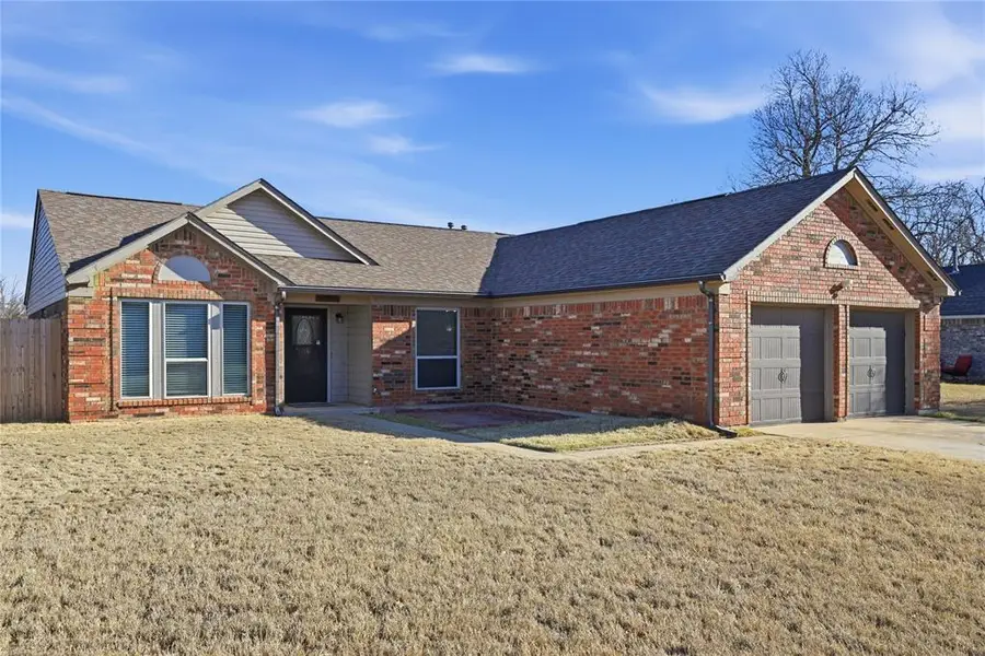 10113 Hollyhead Way, Yukon, OK 73099 - #2