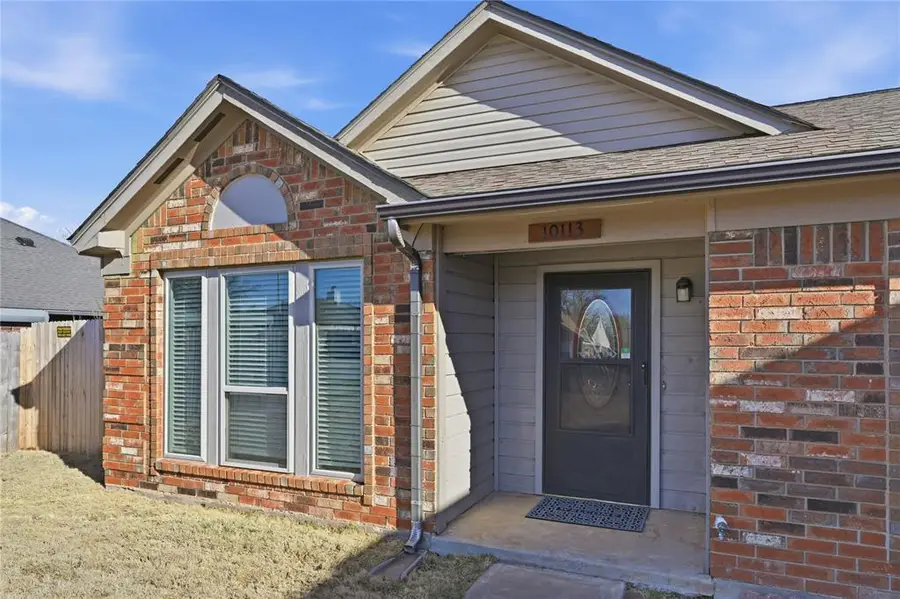 10113 Hollyhead Way, Yukon, OK 73099 - #3