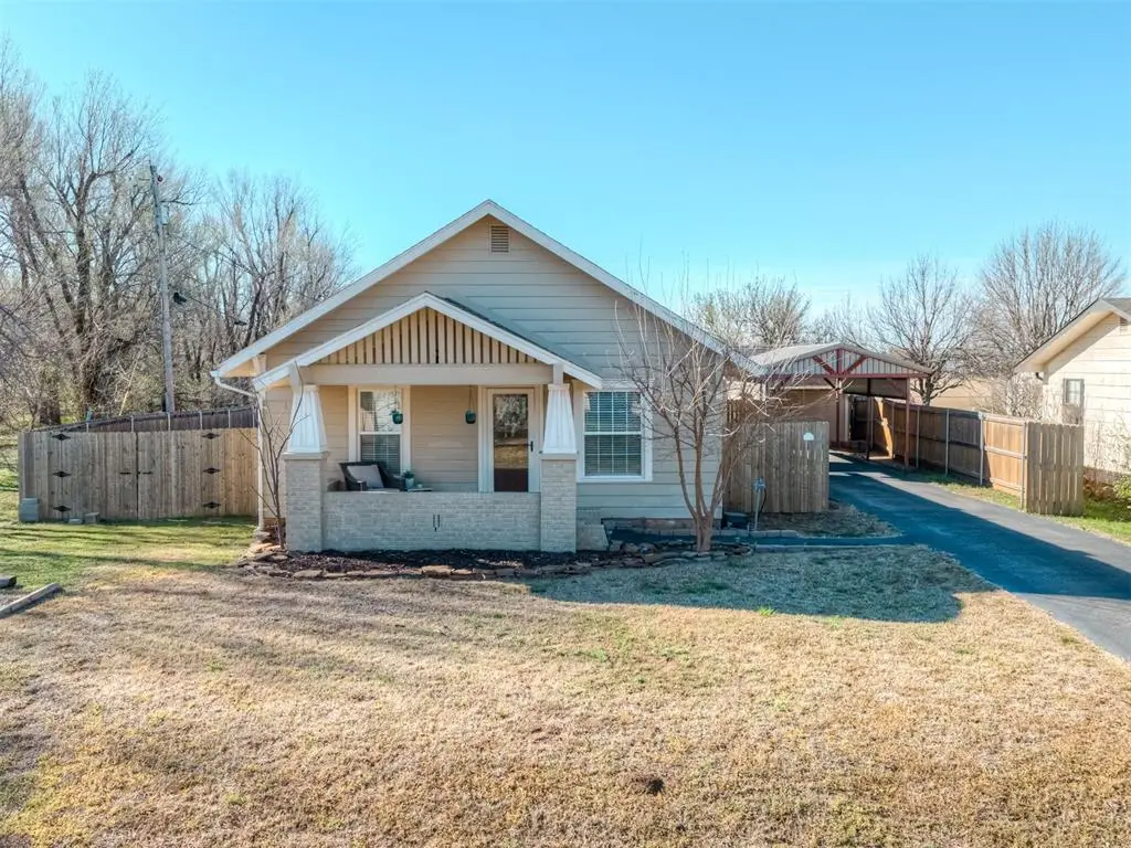 221 E Van Buren Street, Crescent, OK 73028 - #1