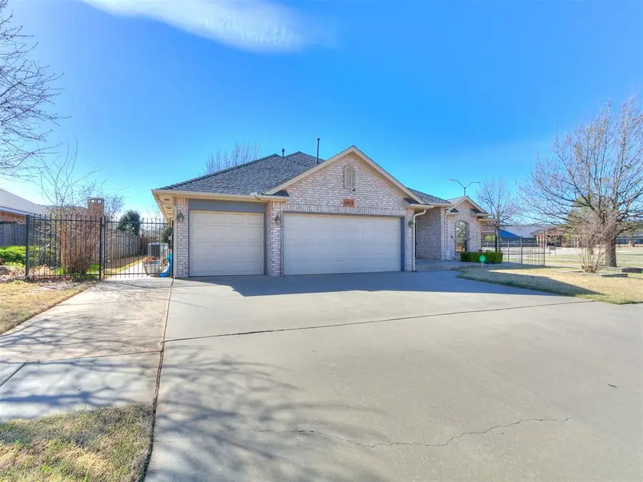 6813 Postside Lane, Oklahoma City, OK 73132 - #2