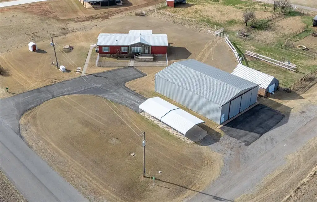 24079 E 1070 Road, Weatherford, OK 73096 - #1