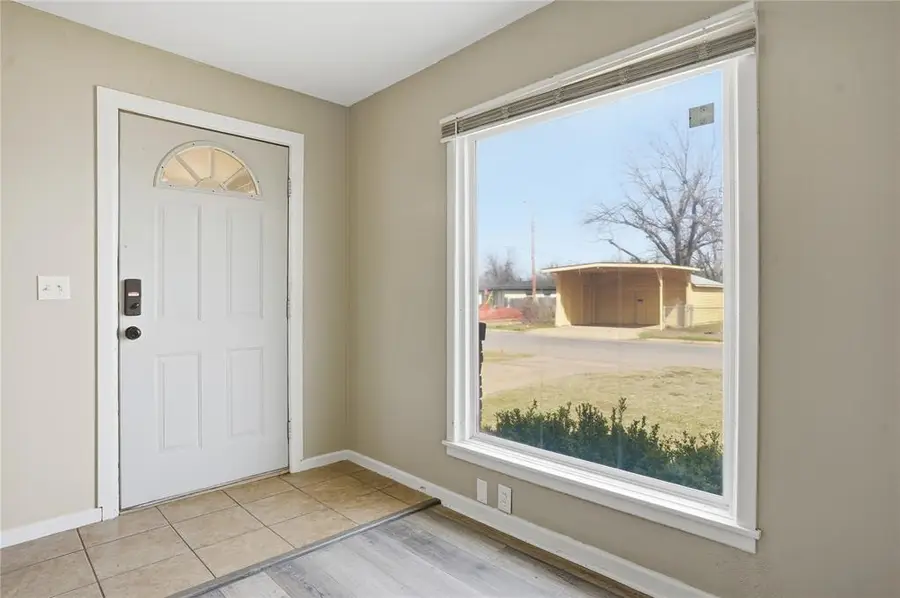 520 W Martha Street, Altus, OK 73521 - #3