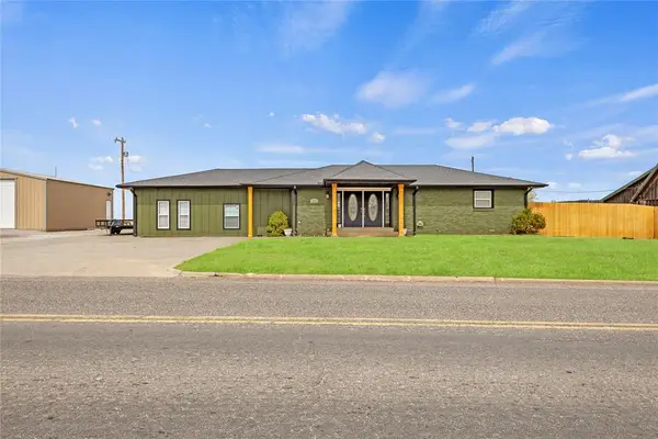 211 W 4th Street, Custer City, OK 73639