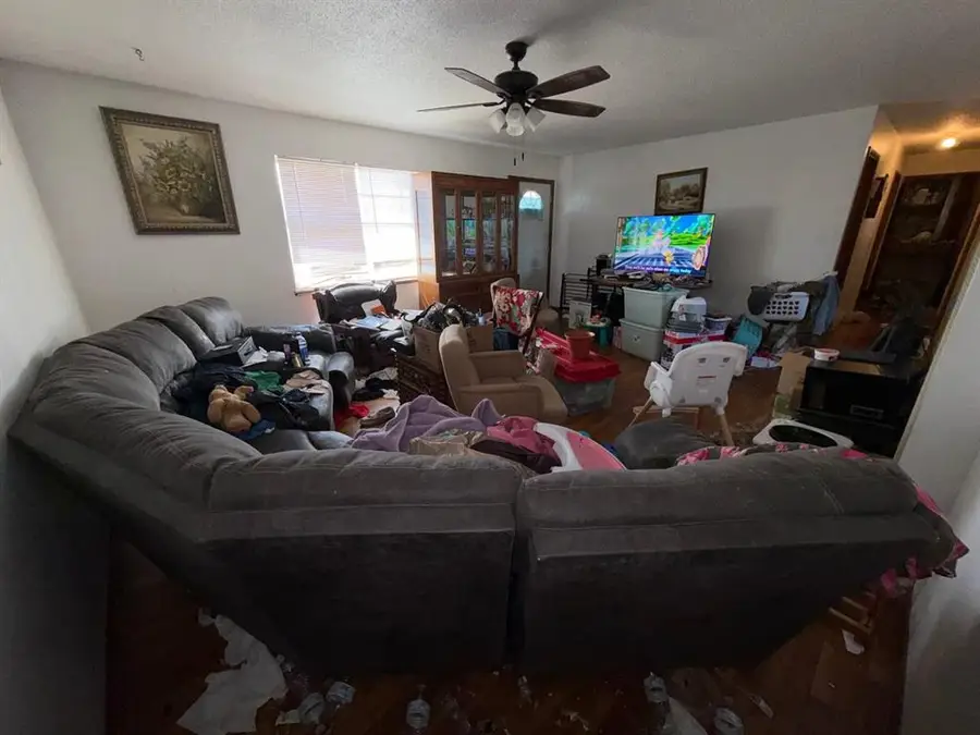 611 E 1st Street, Watonga, OK 73772 - #2