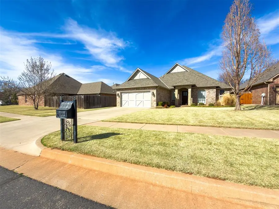 921 NW 194th Avenue, Edmond, OK 73012 - #3