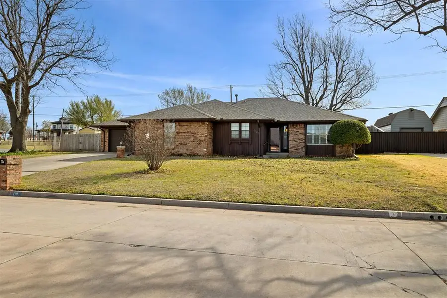 1101 Gabriel Drive, El Reno, OK 73036 - #3