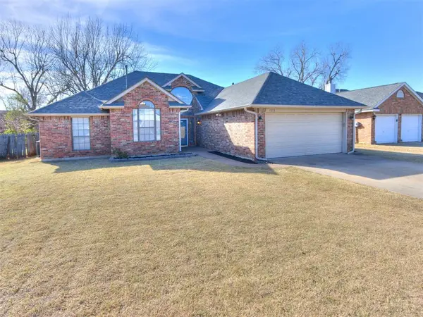 1313 Simon Avenue, Edmond, OK 73003