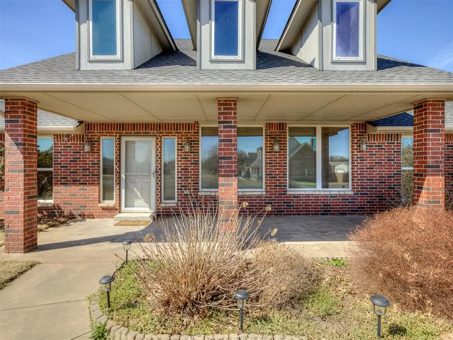 7963 N Alberts Drive, Yukon, OK 73099 - #2