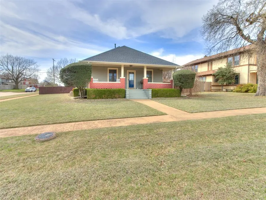 622 S Main Street, Kingfisher, OK 73750 - #3