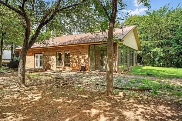 319 W Cedar Lane, Minco, OK 73059