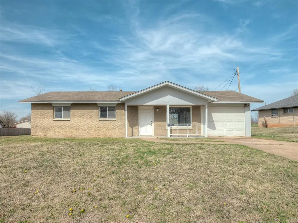 2401 Piccadilly Circle, Moore, OK 73160 - #1