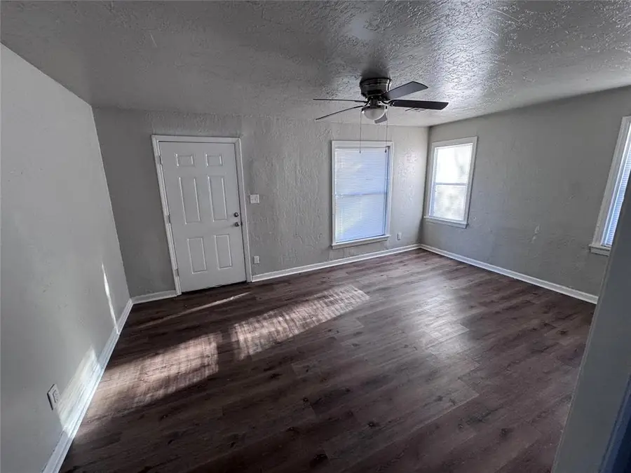 1813 NW Lake Avenue, Lawton, OK 73507 - #3