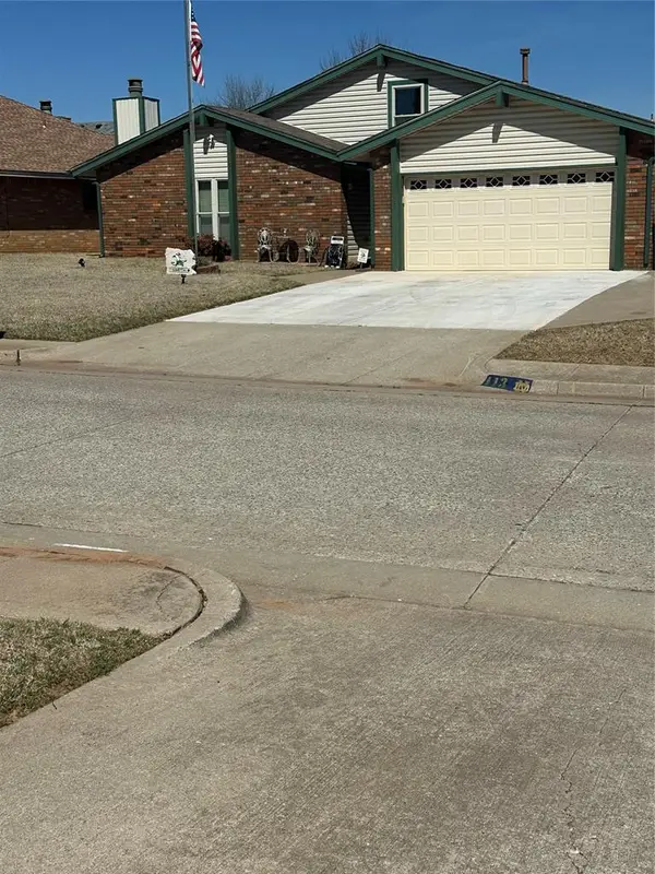 113 E Snowmass Drive, Yukon, OK 73099