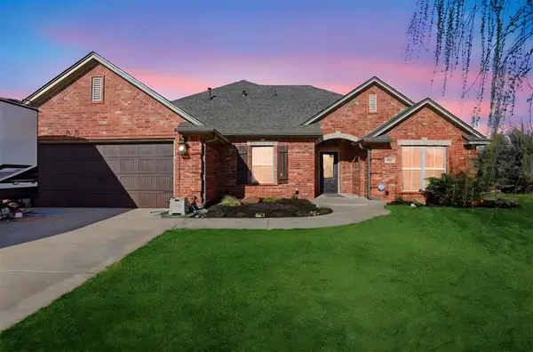 909 Isabella Lane, Altus, OK 73521