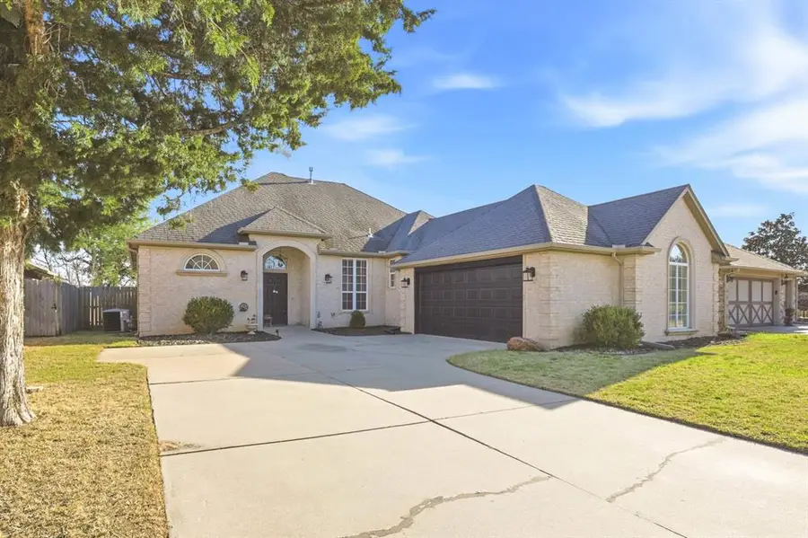 2112 Willow Bend Drive, Edmond, OK 73003 - #2