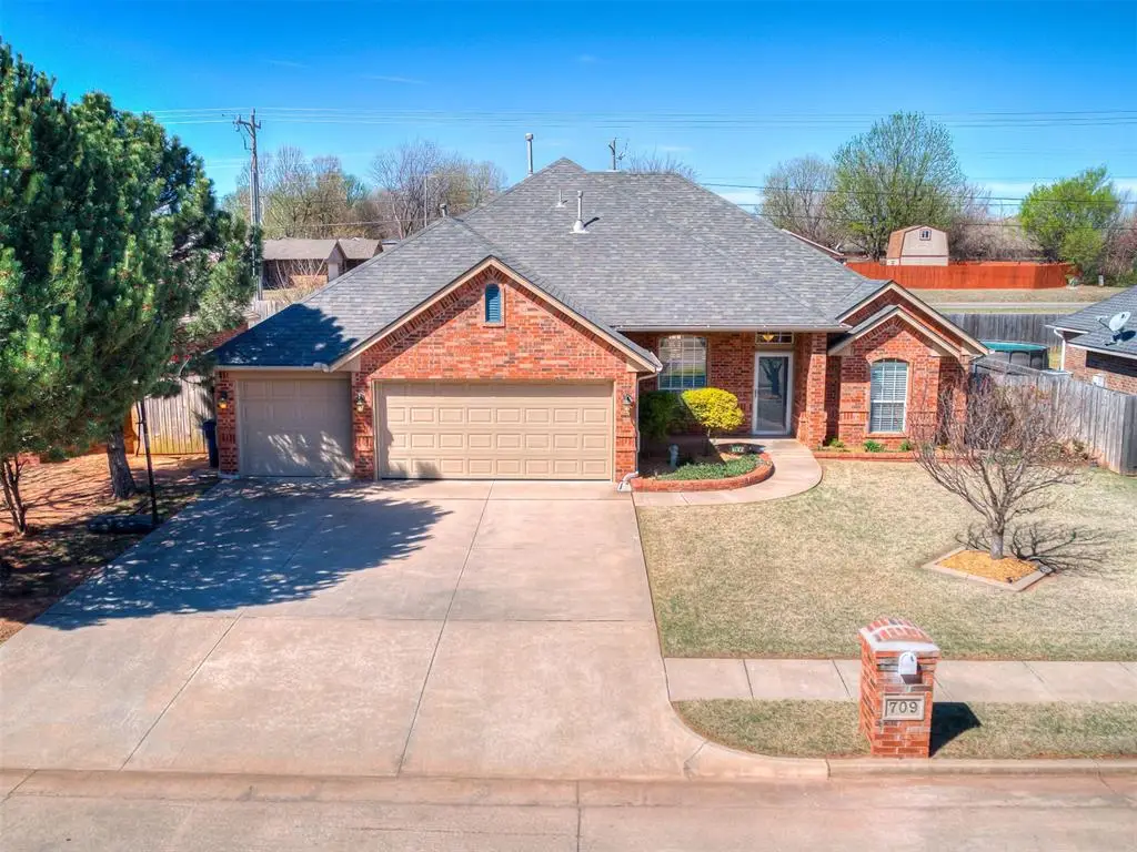 709 N Remington Way, Mustang, OK 73064 - #1