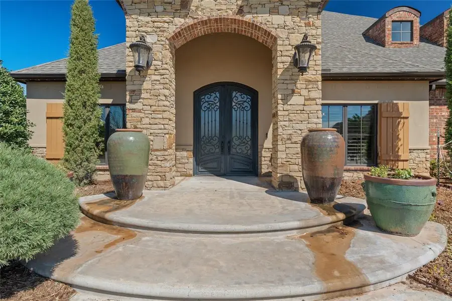 1209 W Flowering Peach Way, Mustang, OK 73064 - #3