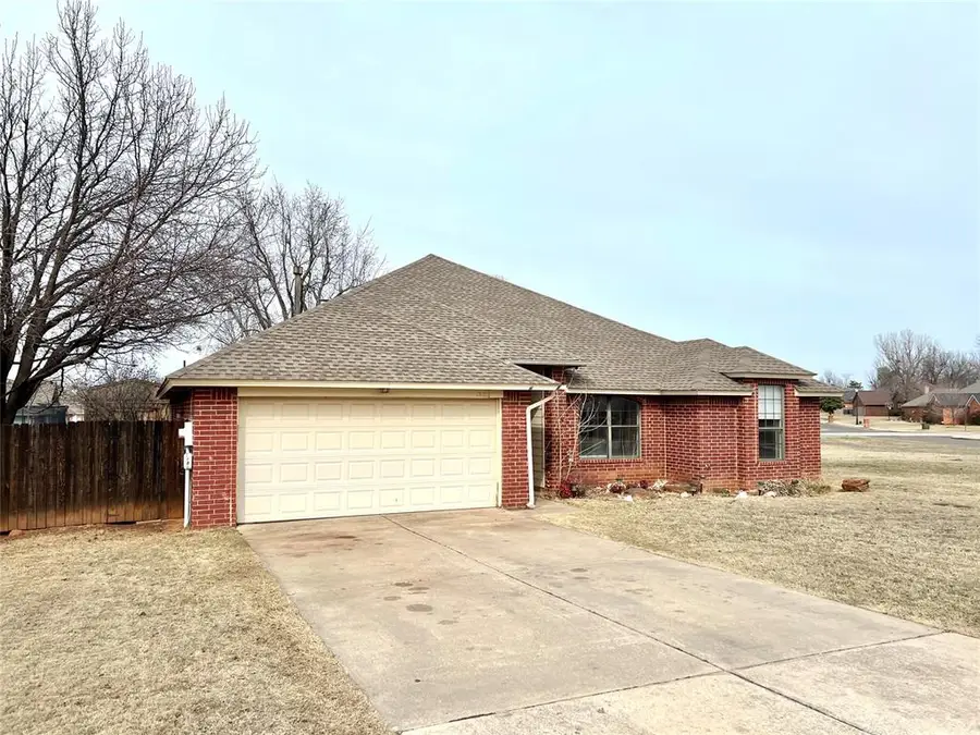 1821 Gebron Drive, Edmond, OK 73003 - #2