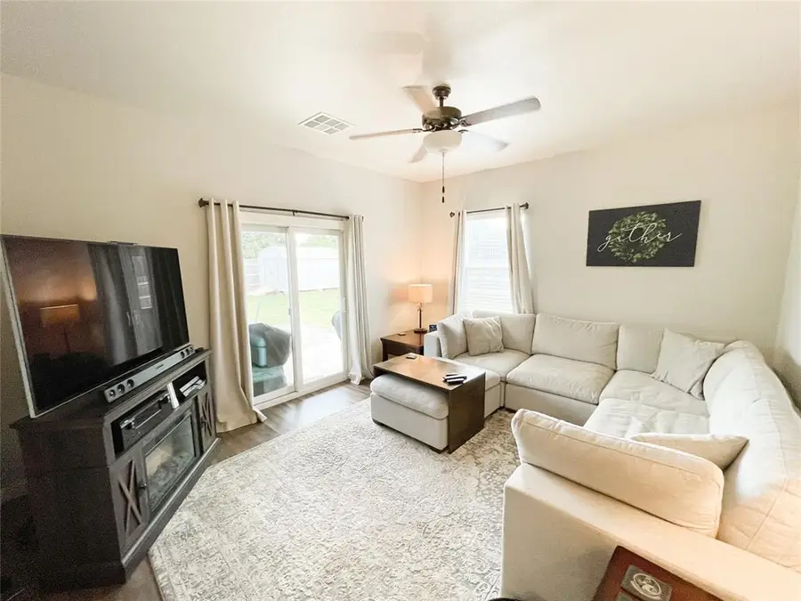 9800 Abington Circle, Edmond, OK 73025 - #2