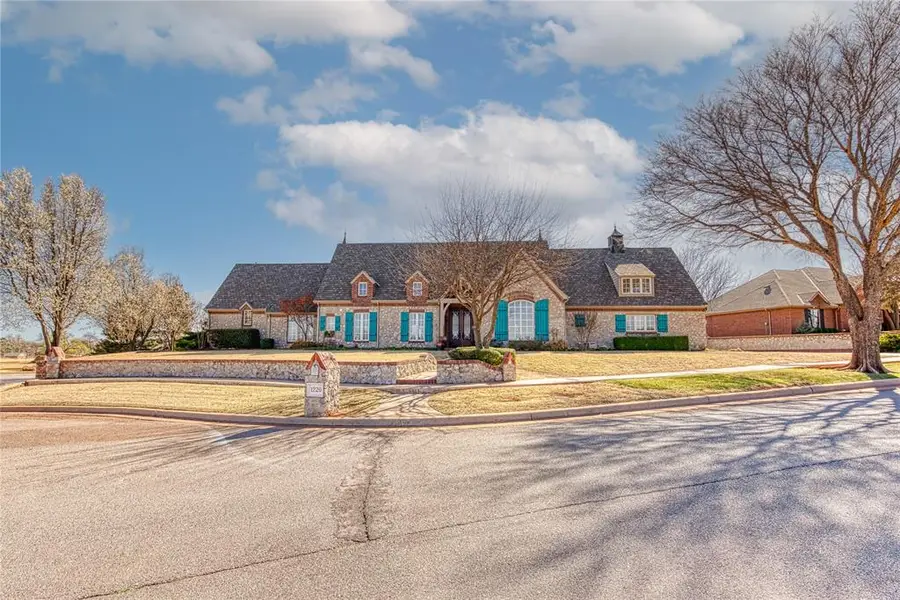 1220 Cloud Nine, Elk City, OK 73644 - #2