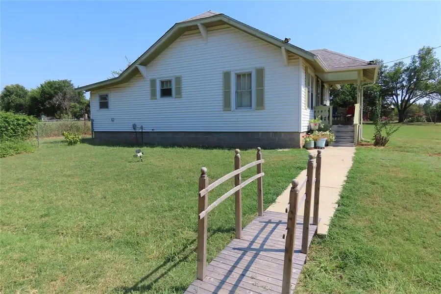 624 S Hazel Street, Guthrie, OK 73044 - #3