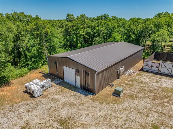 22085 Melissa Lane, Harrah, OK 73045