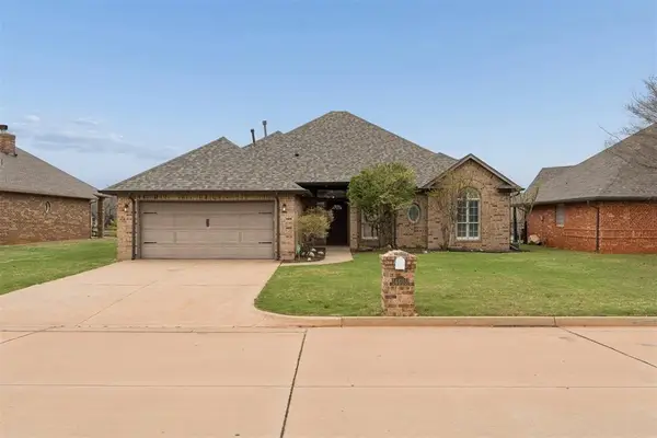 14605 N Waterfront Road, Edmond, OK 73013