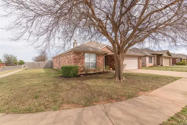 16240 Everglade Lane, Edmond, OK 73013