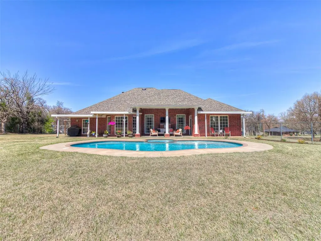 10200 Oak Park Drive, Midwest City, OK 73130 - #1