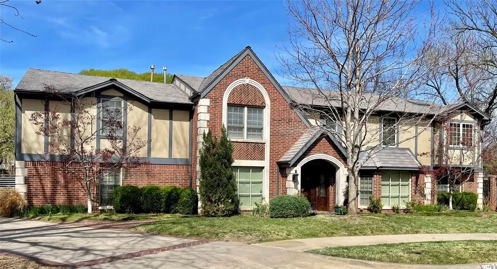 3933 Charing Cross Court, Norman, OK 73072 - #1