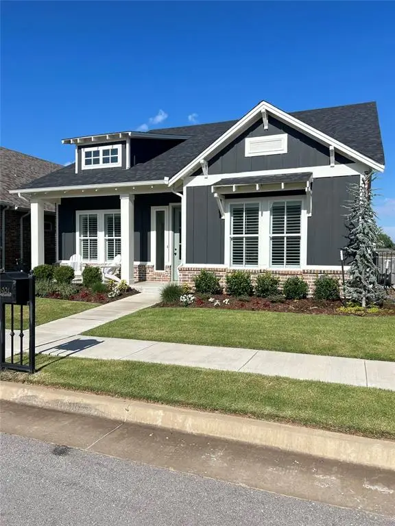 1901 Plaza District Drive, Edmond, OK 73034