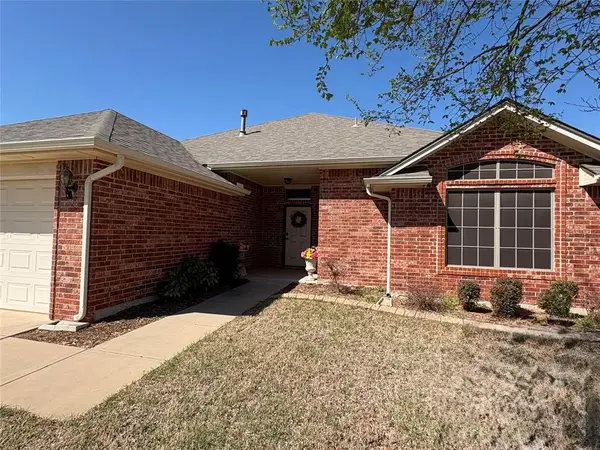 4624 Oasis Lane, Yukon, OK 73099