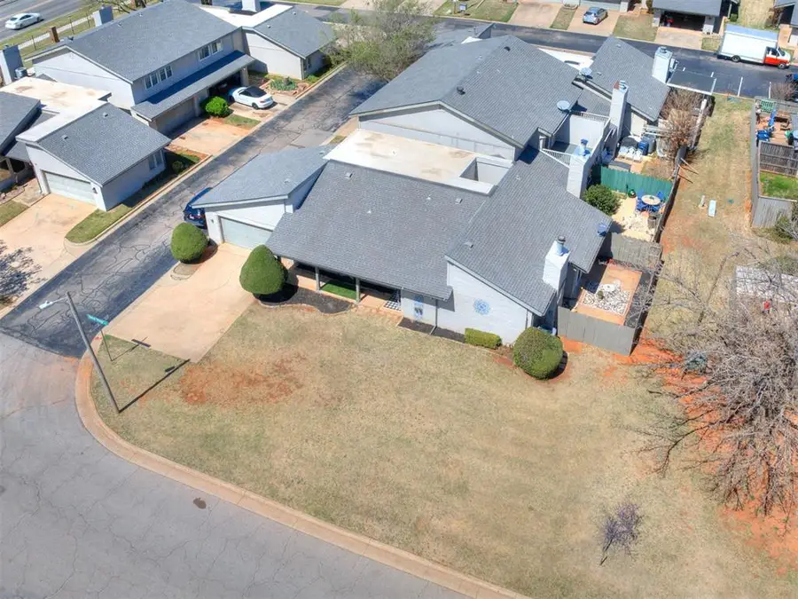 5841 Hefner Village Court, Oklahoma City, OK 73162 - #2