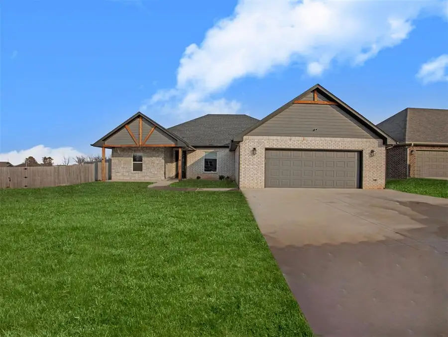 158 W Sooner Drive, Stroud, OK 74079 - #2