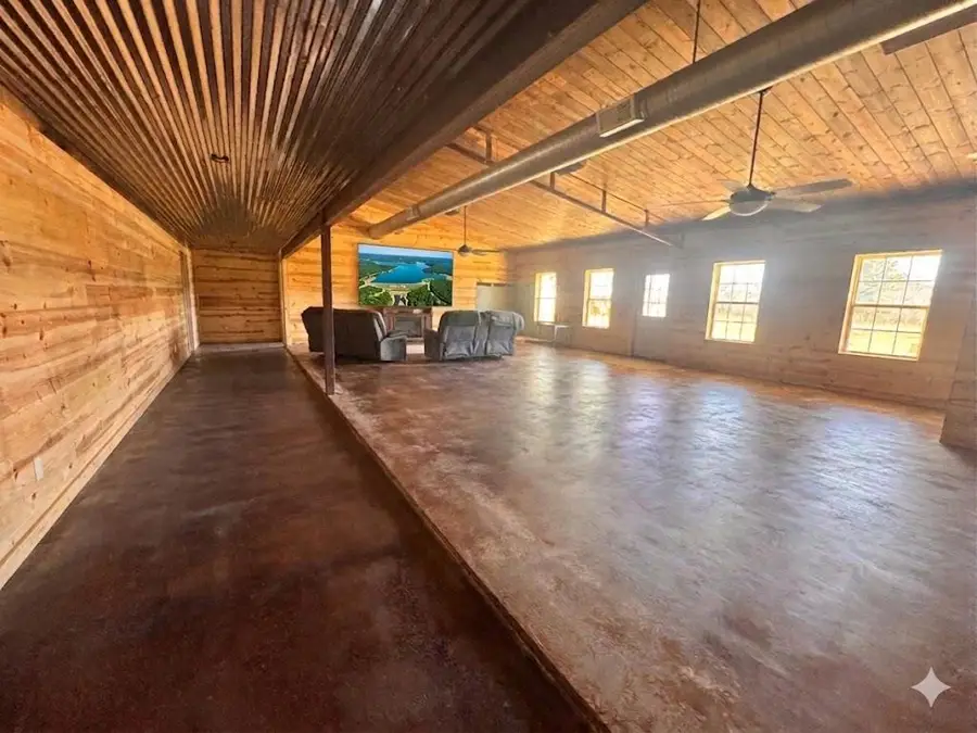 1163 N 4280 Road, Hugo, OK 74743 - #3